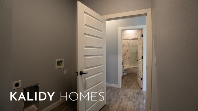 Building Photo - 308 W 3rd St