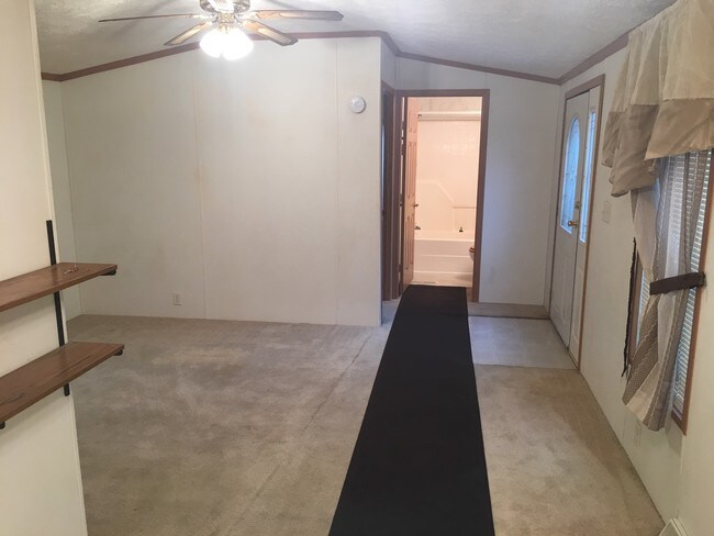 Building Photo - 2072 3468th Rd
