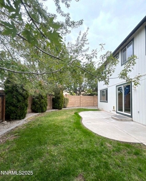 Building Photo - 1998 Amber Leaf Ct