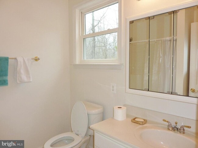 Building Photo - 267 Cedar Ridge Dr