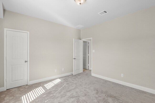 Building Photo - 11710 Tranquility Summit Dr