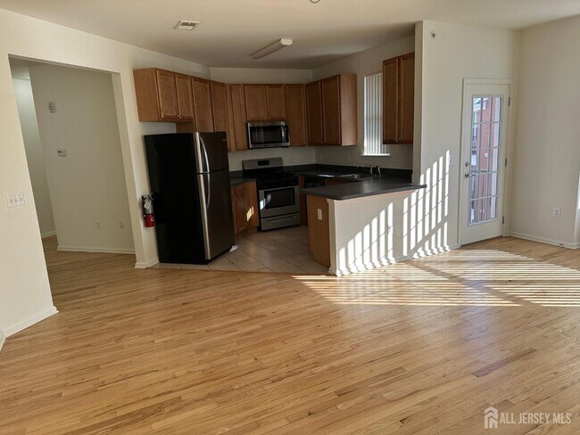 Building Photo - 50 Roosevelt Ave