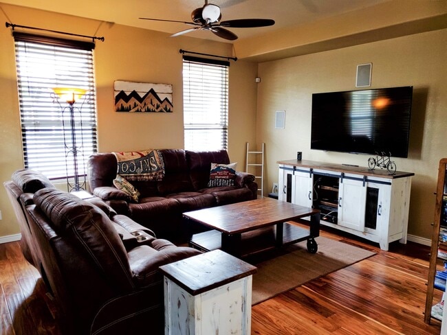 Building Photo - 6419 Silverwind Cir