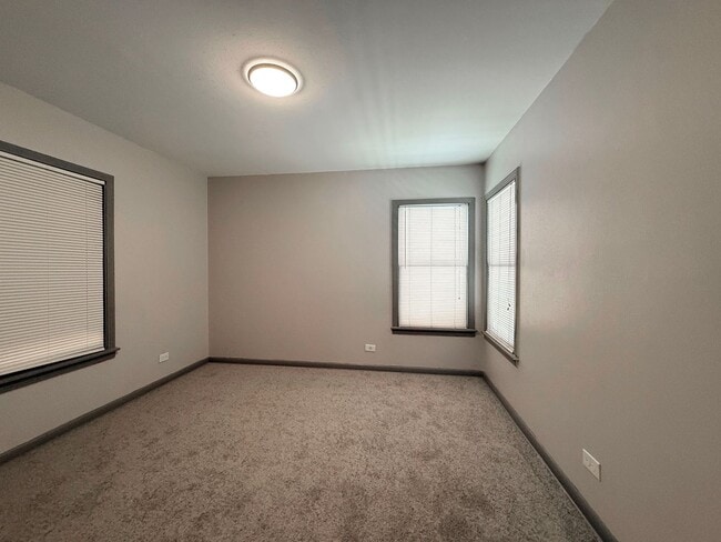 Building Photo - 203 Hot Wells Blvd