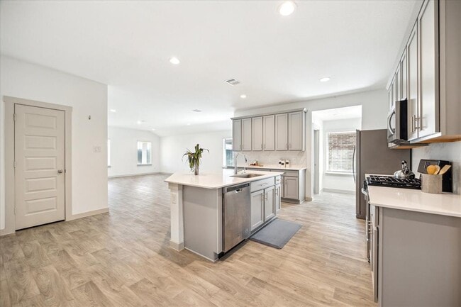 Building Photo - 8115 Brahman Ln