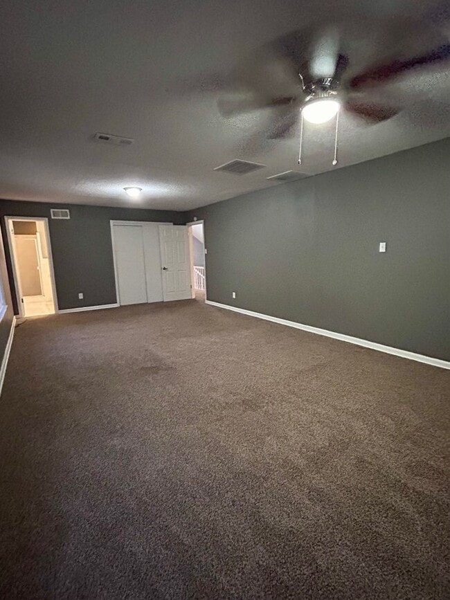 Building Photo - Very Nice Home in Stage Park Meadows