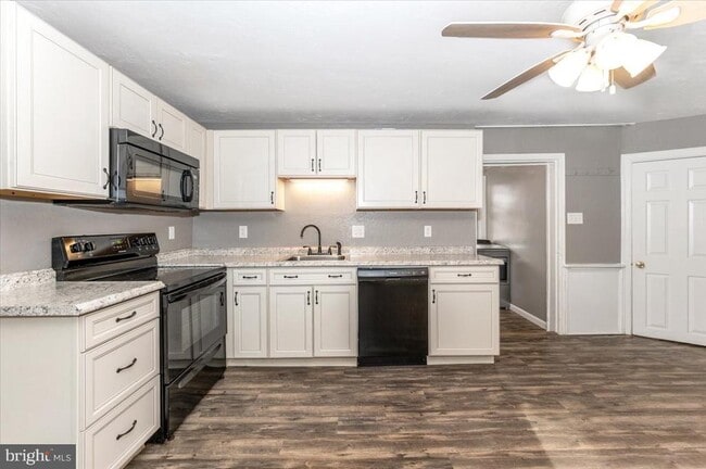 Building Photo - 15 W Frederick St