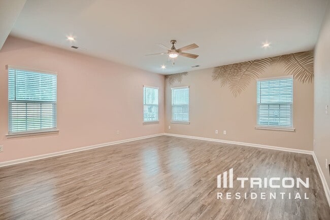 Building Photo - 1302 Harkey Creek Dr