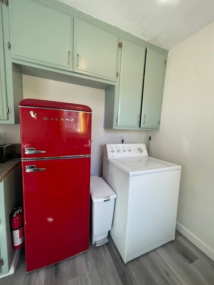 Building Photo - 2929 Okell Dr