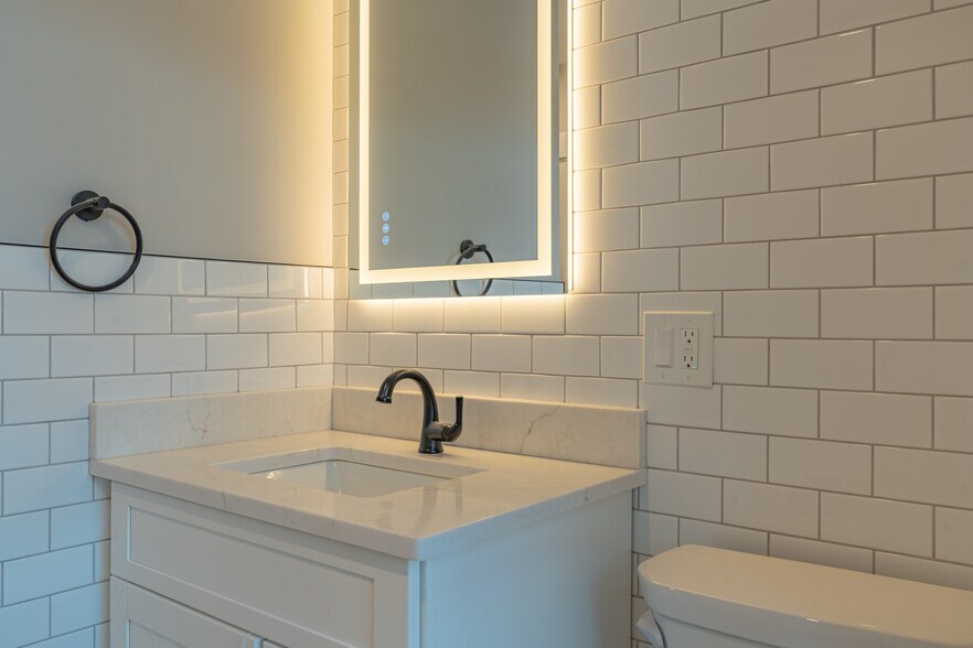 Building Photo - 85 Cannon St