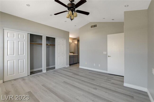 Building Photo - 1705 Navajo Lake Way