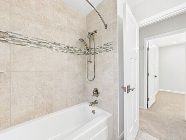 Building Photo - 6213 S Galena Way