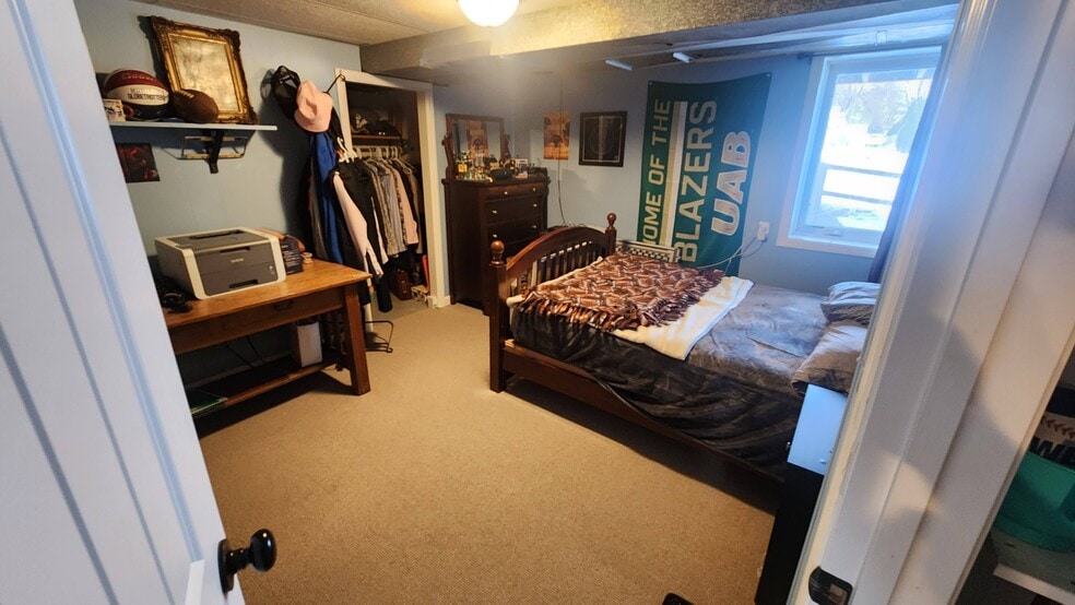 Building Photo - 321 Swanson Cir