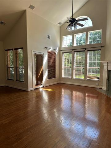 Building Photo - 2521 Briarcrest Dr