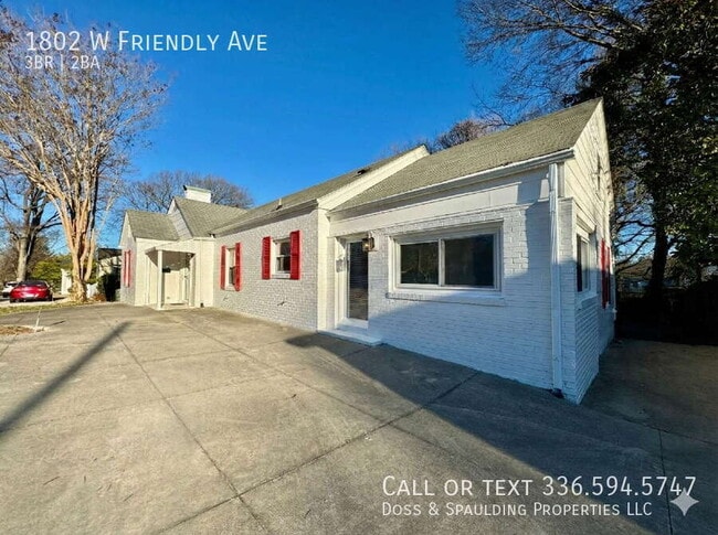 Building Photo - 1802 W Friendly Ave