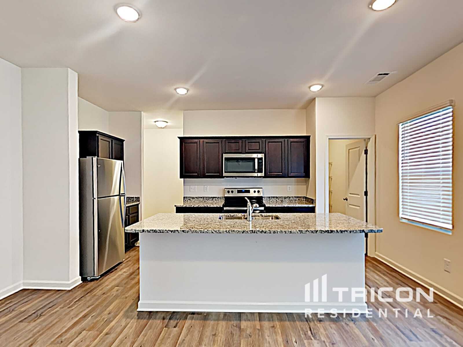 Building Photo - 315 Trail Winds Dr