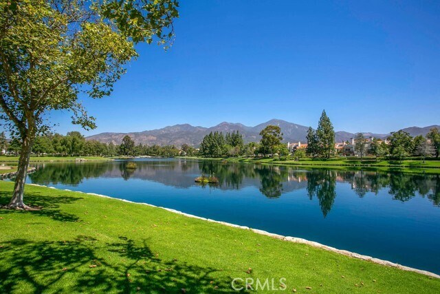 Building Photo - 205 Montana Del Lago Dr