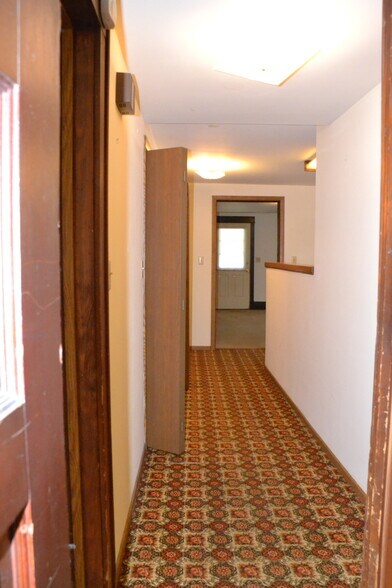 Building Photo - 402.5 Mulberry St