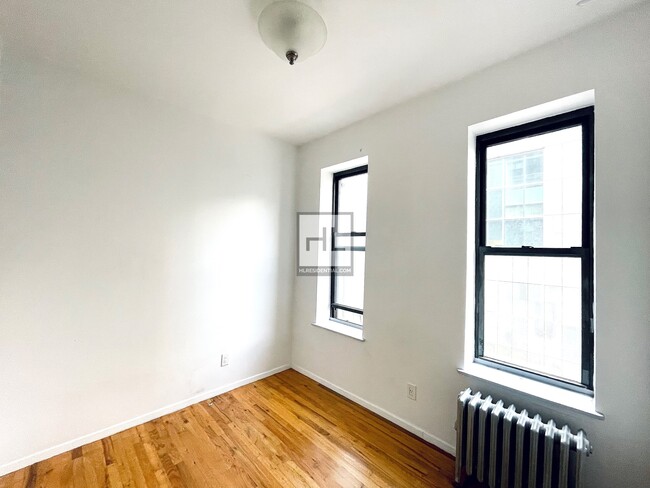 Building Photo - Amazing 3 Bed | East 6th Street, East Village