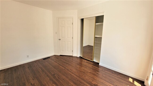 Building Photo - 2 br, 1 bath House - 604 9th Avenue