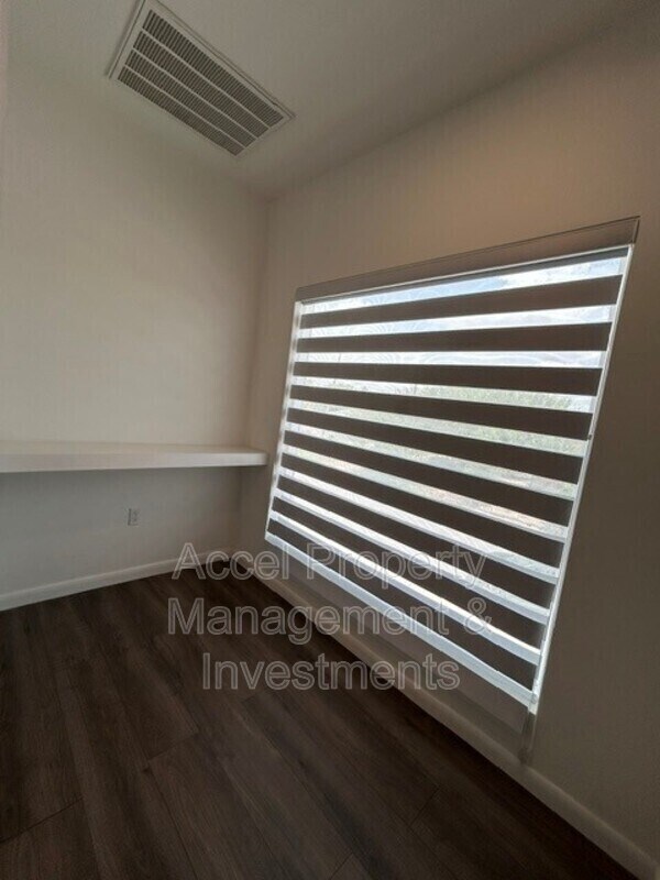 Building Photo - 209 N 28th St