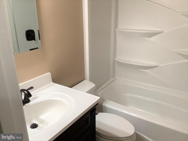 Building Photo - 9300 Southmoor Ct