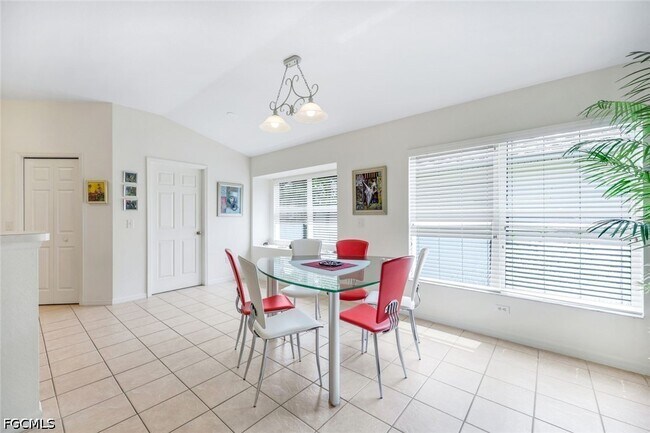 Building Photo - 14823 Calusa Palms Dr