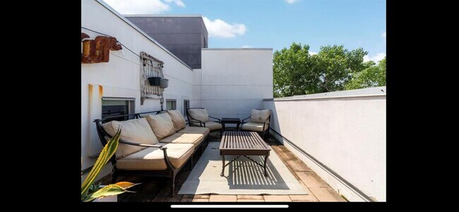 Building Photo - 4801 S Congress Ave