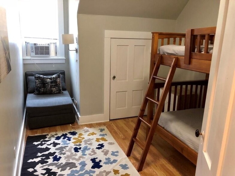 Building Photo - 96 Rhode Island Ave