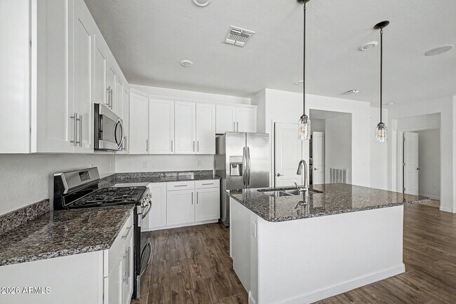 Building Photo - 20420 W Calle Encorvada