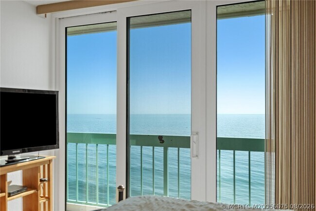 Building Photo - 9940 S Ocean Dr