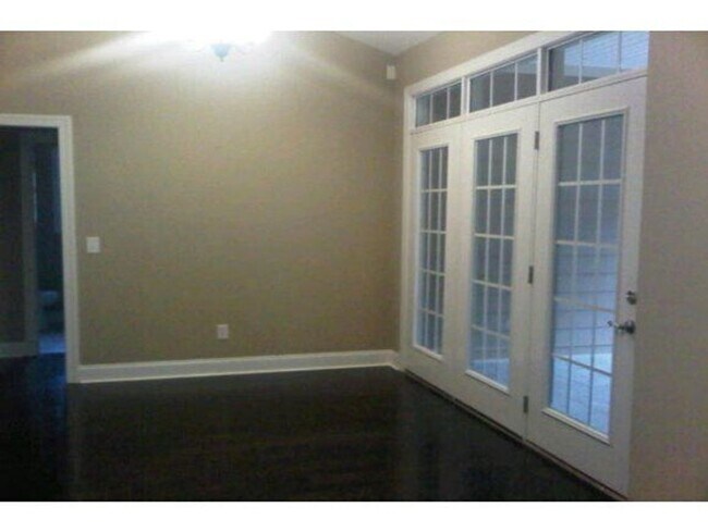 Building Photo - 3/2 with Garage in Great Neighborhood, $23...