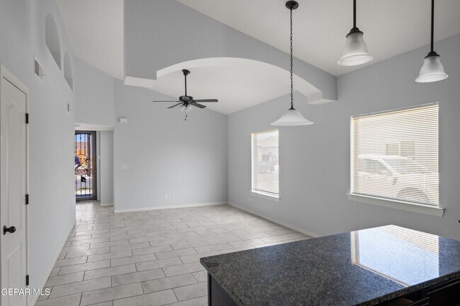 Building Photo - 14368 Chris Zingo Ln