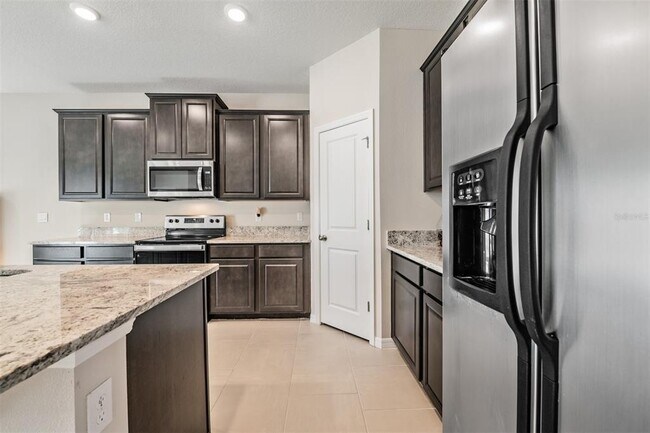 Building Photo - 10653 Tally Fawn Loop