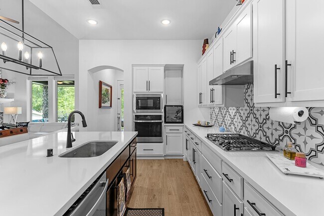 Building Photo - 4818 Nodding Thistle Trail