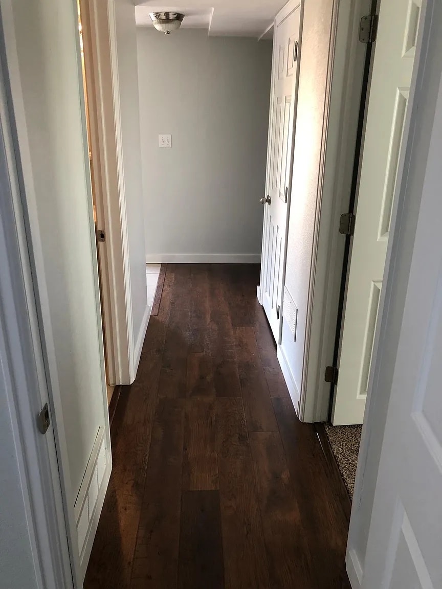 Building Photo - 594 Ingalls St