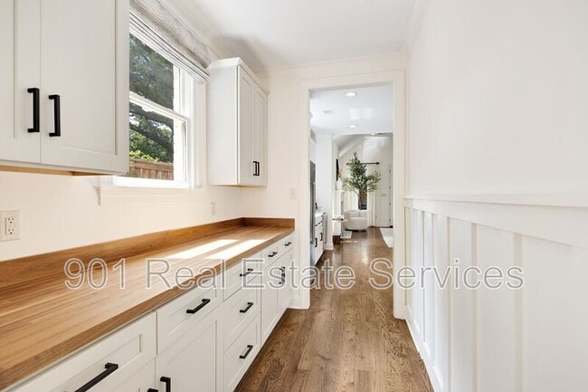 Building Photo - 299 Wilkinson Pl