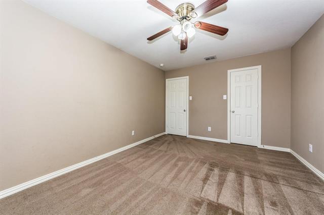 Building Photo - 404 Tarpan Trail