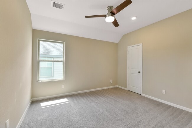 Building Photo - 1439 Northwood Blf Ln