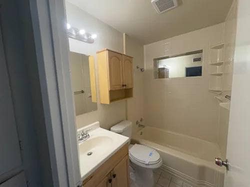 Building Photo - 9131 Lilly Ct