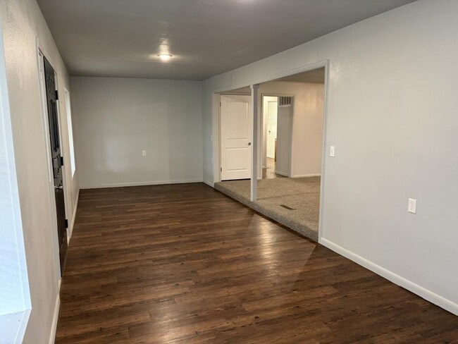 Building Photo - 17822 S Bryant Rd