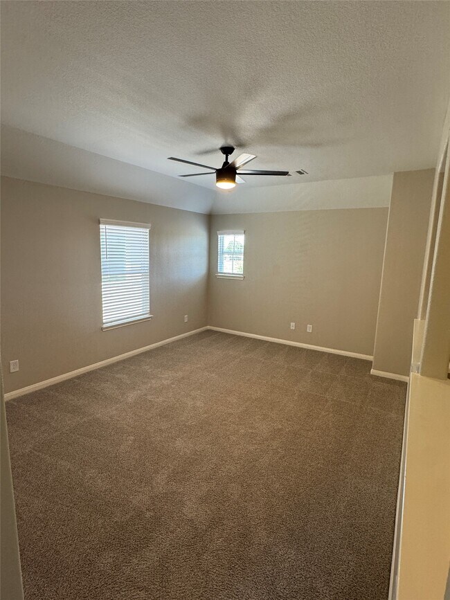 Building Photo - 3831 W Alessano Ln