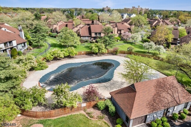 Building Photo - 257 Gemini Dr