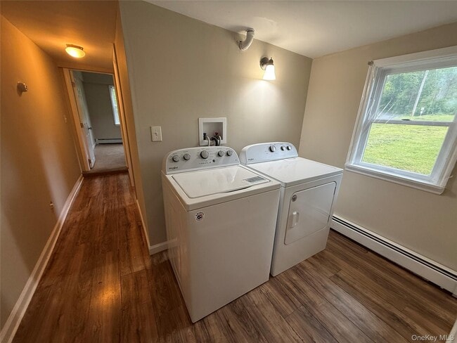 Building Photo - 10 Crans Rd