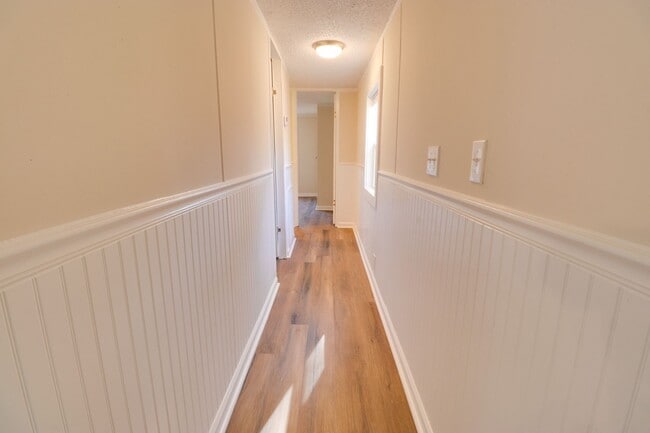 Building Photo - 1022 Bridgetown Ct