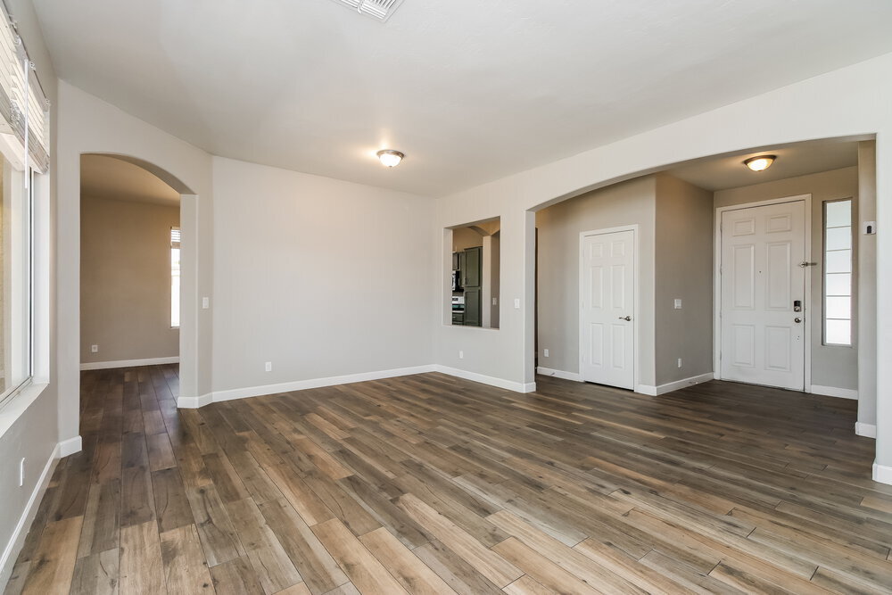 Building Photo - 3353 E Santa Fe Ln