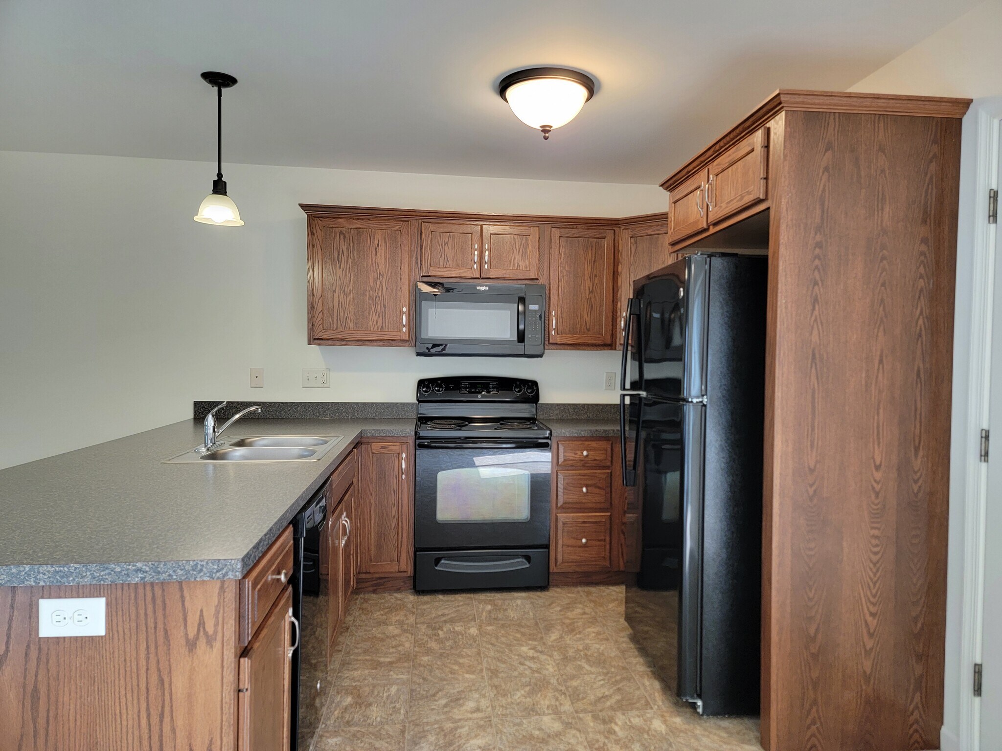 Building Photo - 74 Gable Dr