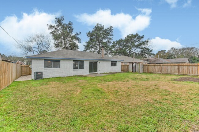 Building Photo - 1011 Cedar Post Ct