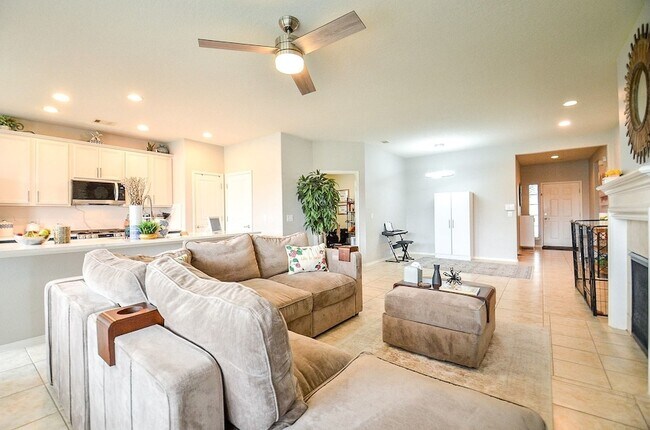 Building Photo - 9422 Herons Grove Ln