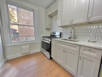 Building Photo - 3 bedroom in BRONX NY 10461